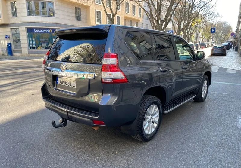 Toyota Land Cruiser • 2016 • 115,000 km 5