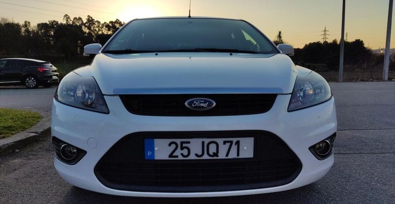 Ford Focus • 2010 • 200,000 km 1