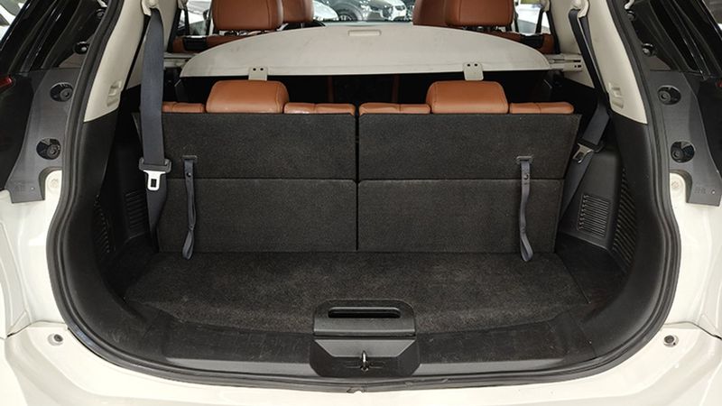 Nissan X-Trail • 2017 • 88,350 km 13