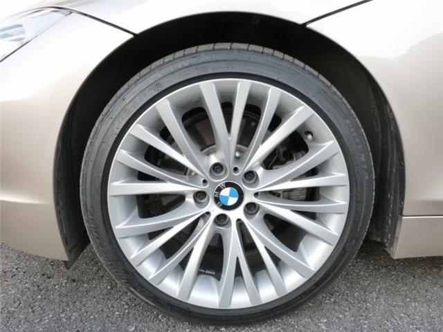 BMW Z4 • 2011 • 118,000 km 10