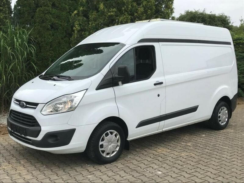 Ford Transit Custom • 2018 • 82,500 km 1