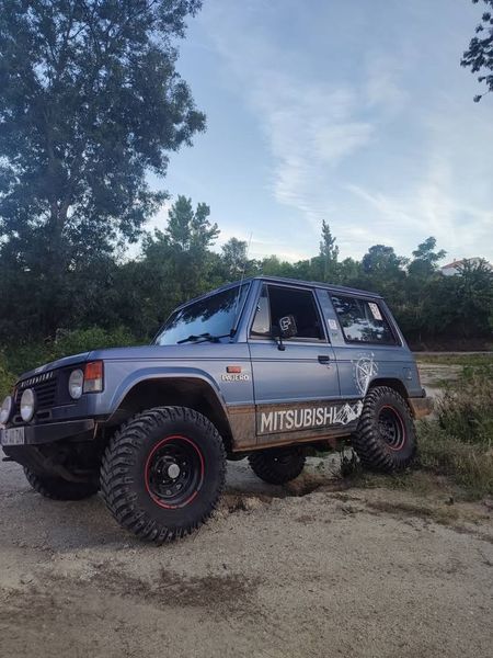 Mitsubishi Pajero • 2018 • 20,000 km 2