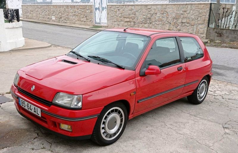 Renault Clio • 1992 • 167,400 km 1