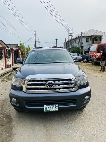 Toyota Sequoia • 2009 • 31,448 km 4