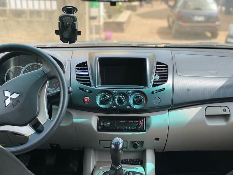 Mitsubishi L200 Pick up • 2014 • 250,000 km 3