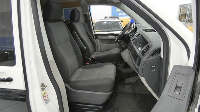 Volkswagen T5 Multivan • 2018 • 104,112 km 5