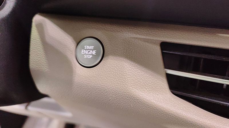 Volkswagen Multivan • 2022 • 48,142 km 30