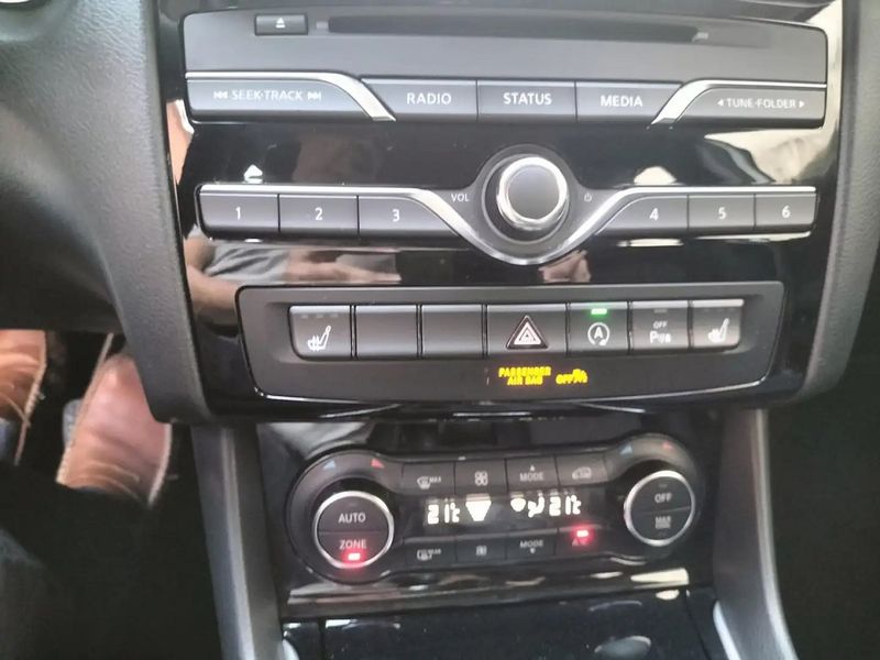 Infiniti Q • 2019 • 45,372 km 11