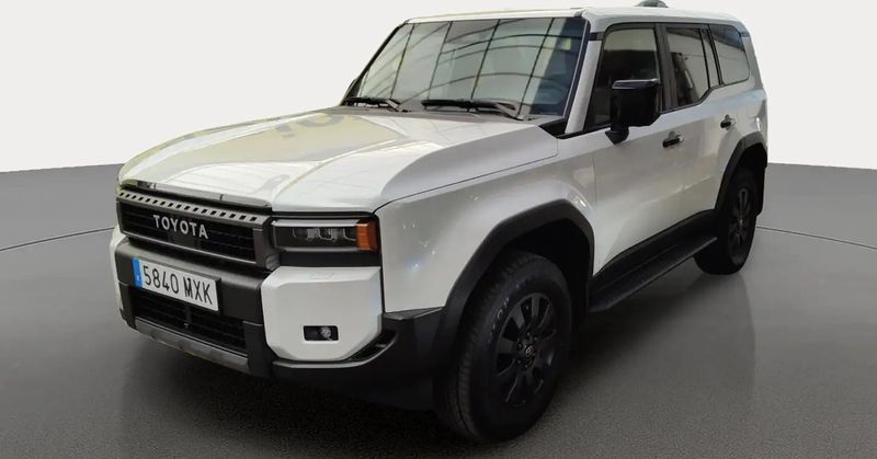 Toyota Land Cruiser • 2024 • 15,101 km 1