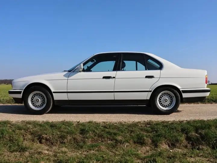 BMW 5 Series • 1988 • 111,425 km 3