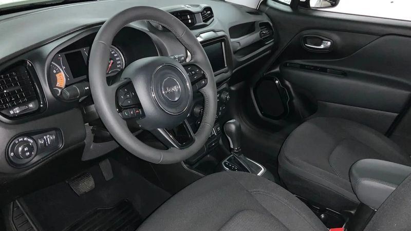 Jeep Renegade • 2022 • 29,400 km 2