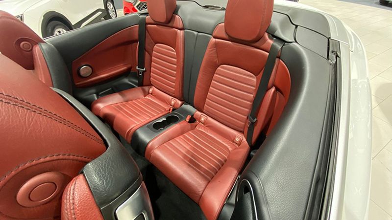 Mercedes-Benz C-Class • 2018 • 84,652 km 15