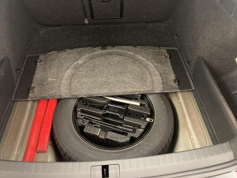 Škoda Octavia • 2023 • 78,186 km 10