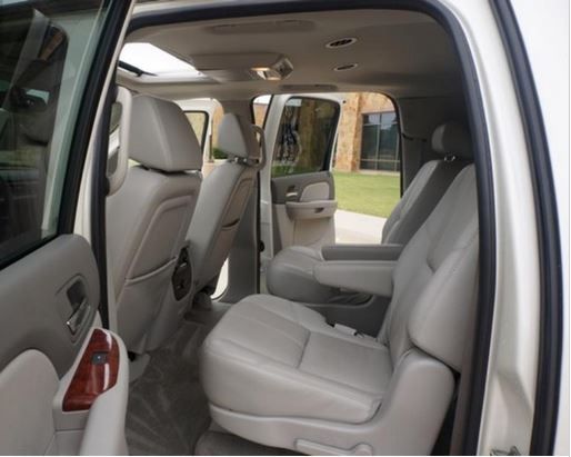 Chevrolet Suburban • 2008 • 140,000 km 6