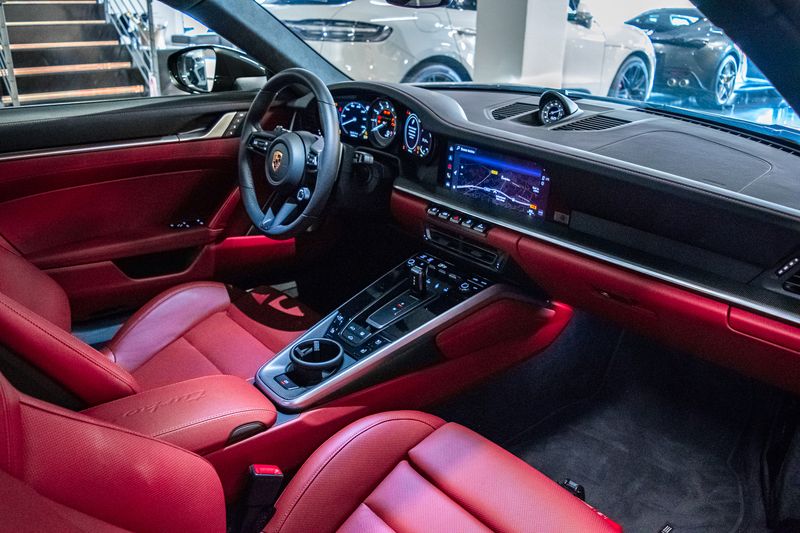 Porsche 911 • 2022 • 4,500 km 3