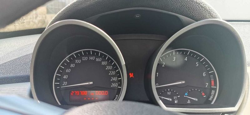 BMW Z4 • 2009 • 270,000 km 3