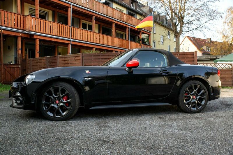 Fiat 124 Spider • 2019 • 42,500 km 4