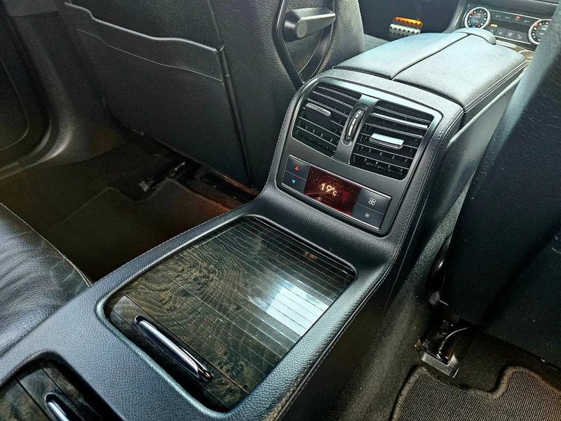 Mercedes-Benz CLS • 2012 • 117,000 km 8