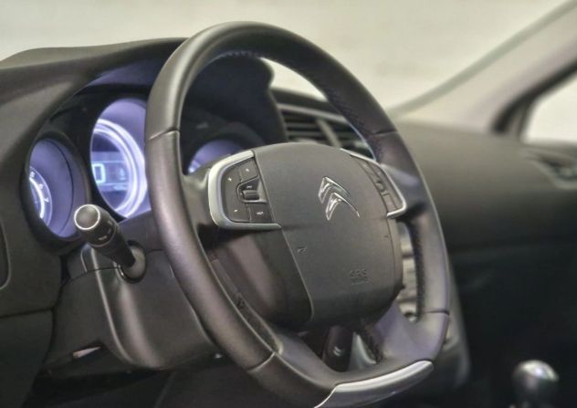 Citroën C4 • 2016 • 61,785 km 4