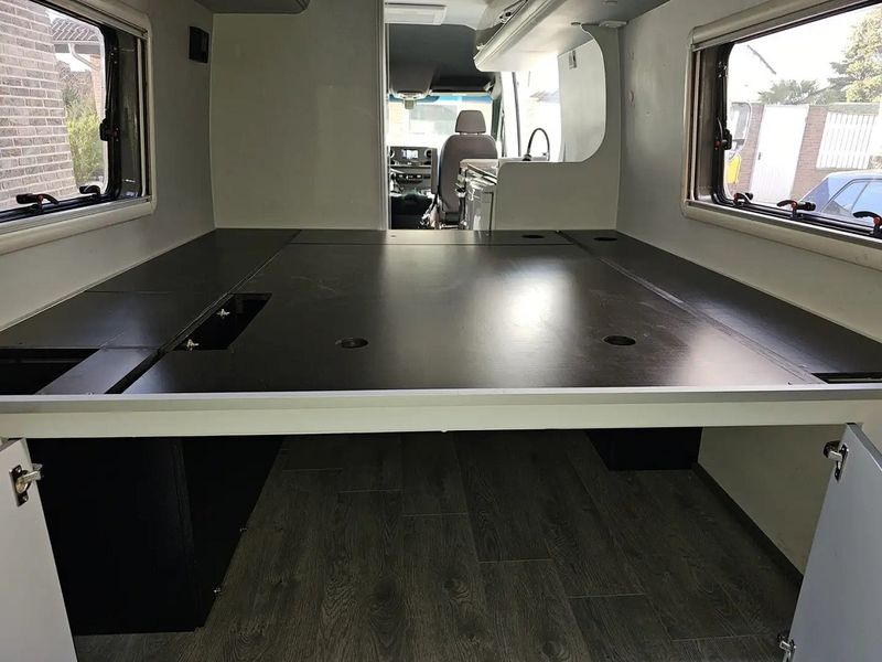 Mercedes-Benz Sprinter • 2019 • 72,000 km 13