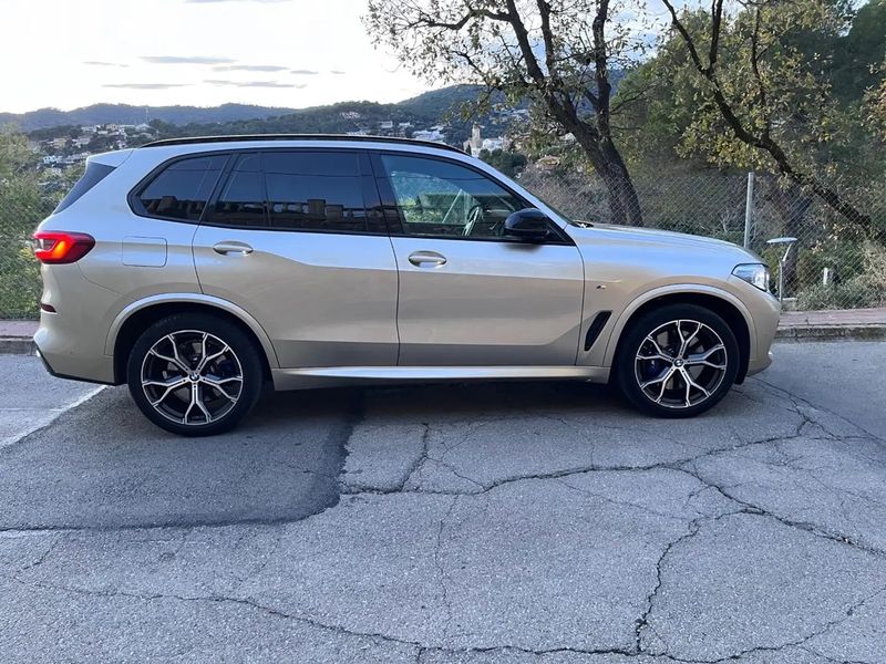 BMW X5 • 2019 • 71,300 km 5