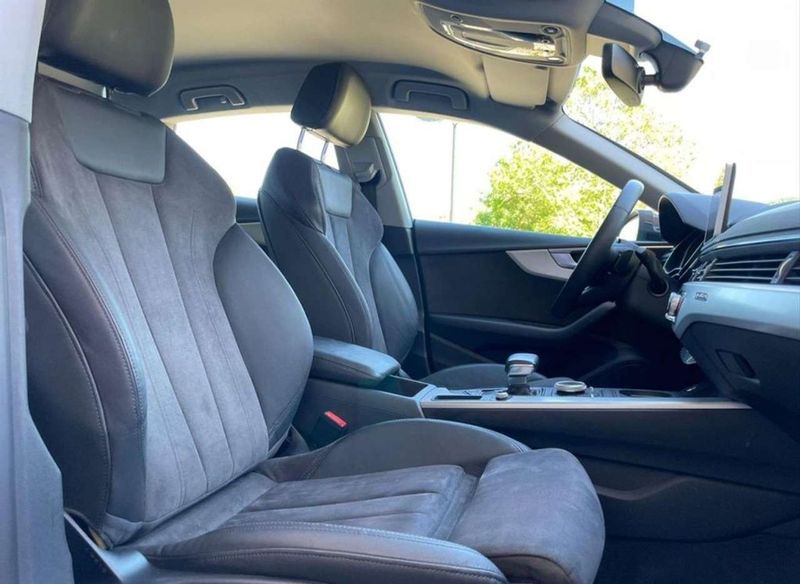 Audi A5 • 2017 • 115,000 km 4