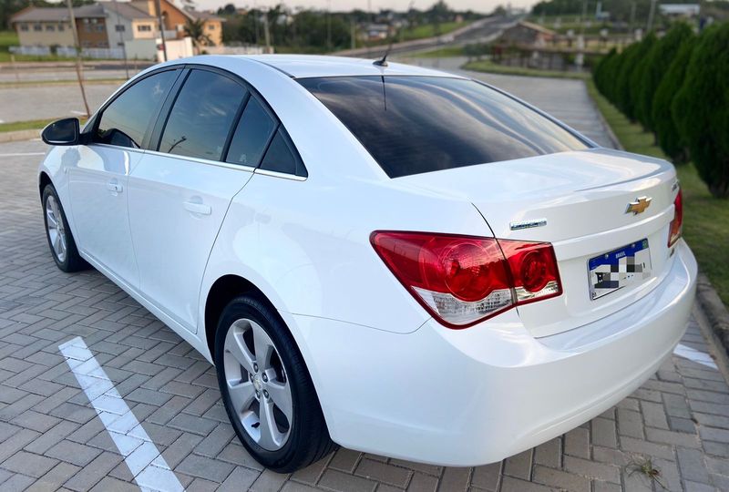 Chevrolet Cruze • 2014 • 80,000 km 4