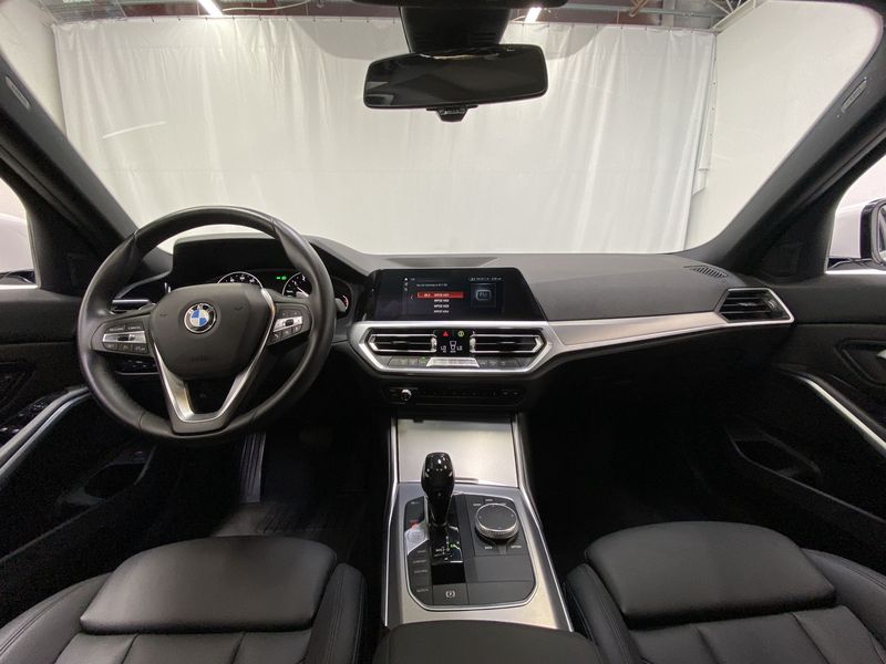 BMW 3 Series • 2019 • 15,261 km 8