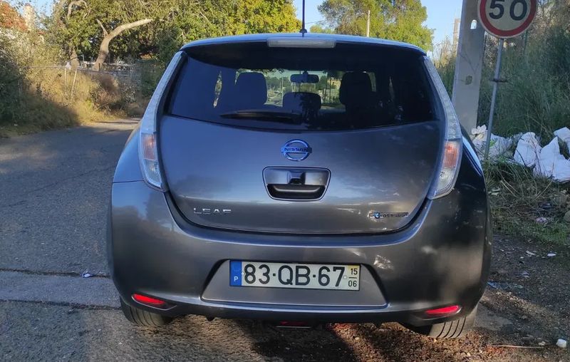 Nissan Leaf • 2015 • 140,000 km 2