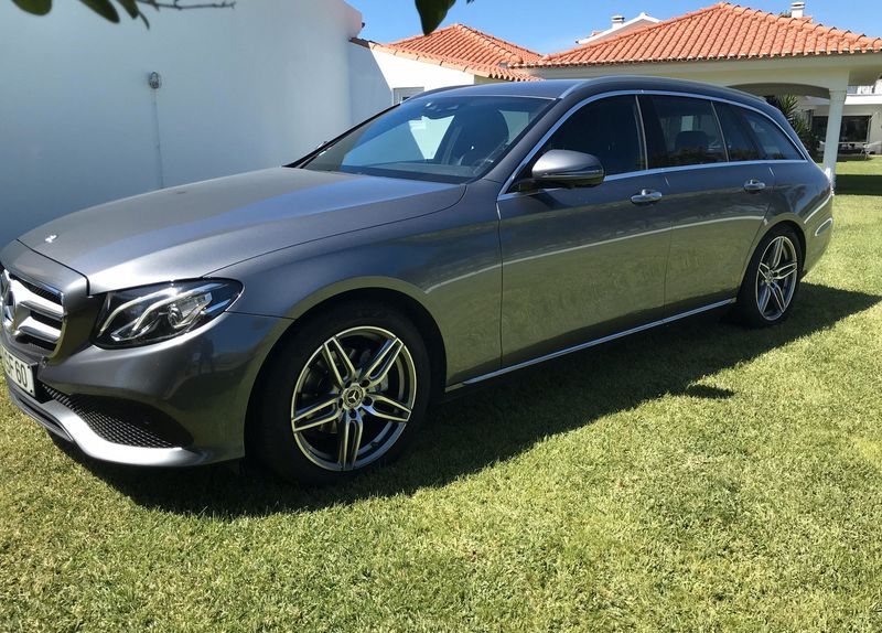 Mercedes-Benz E-320 • 2016 • 89,999 km 4