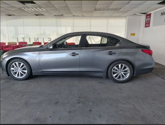 Infiniti Q50 • 2017 • 90,000 km 1