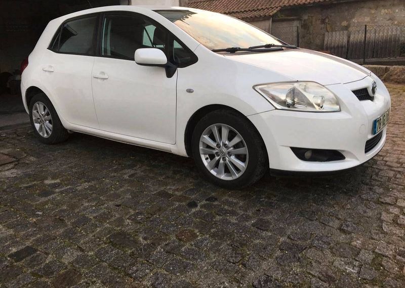 Toyota Auris • 2009 • 220,000 km 1