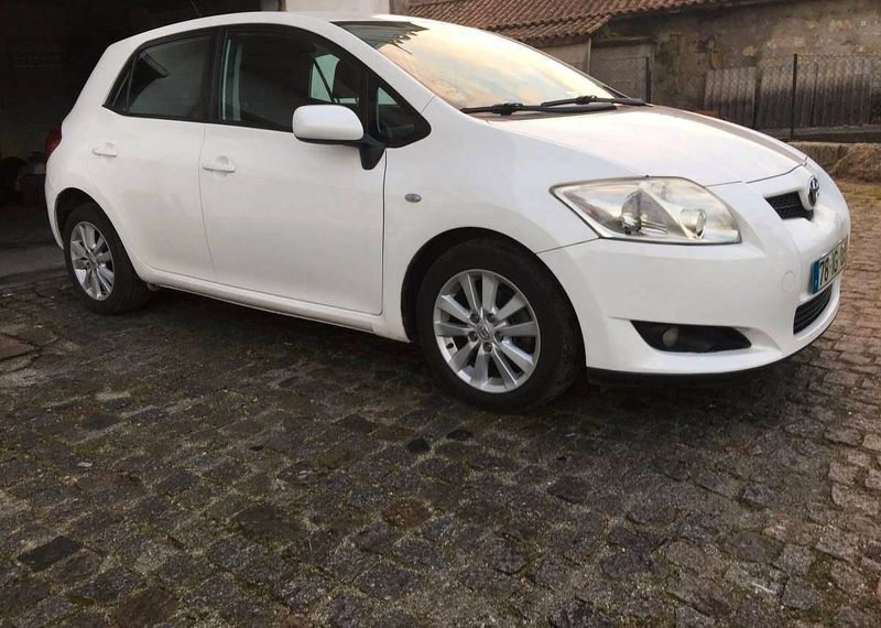 Toyota Auris • 2009 • 220,000 km 1