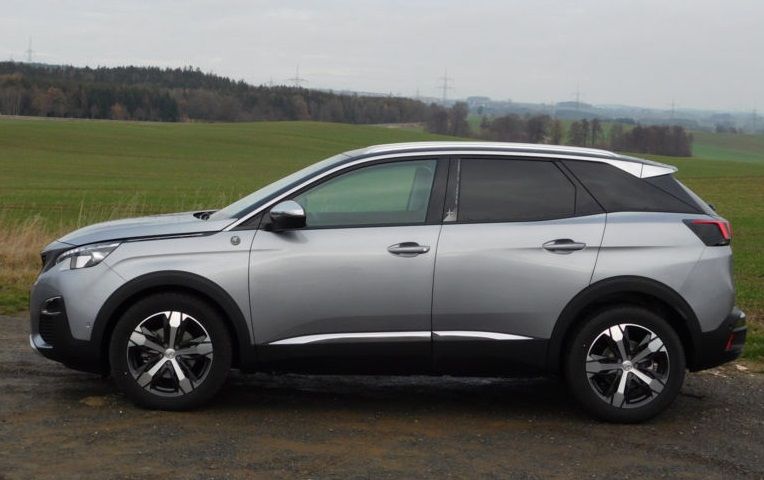 Peugeot 3008 • 2018 • 121,000 km 4