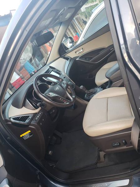 Hyundai Santa Fe • 2017 • 24,000 km 4