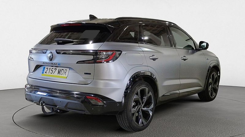 Renault 10 • 2023 • 48,502 km 5