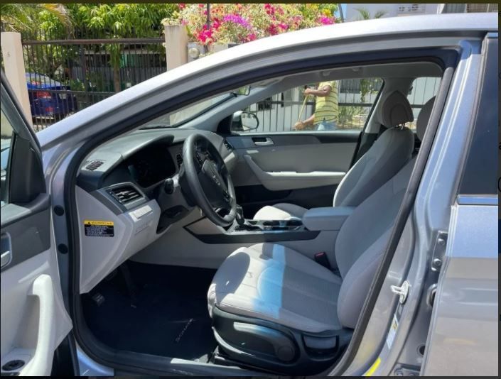 Hyundai Sonata • 2017 • 83,500 km 5