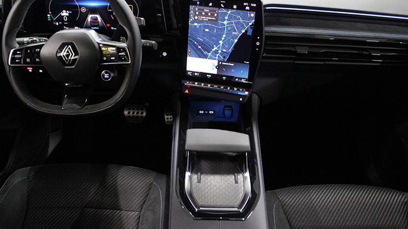 Renault Kadjar • 2023 • 8,240 km 5