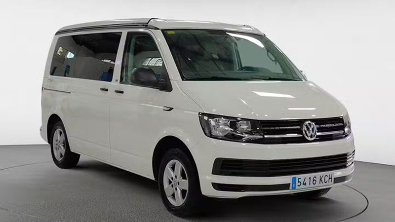 Volkswagen California • 2017 • 144,111 km 5