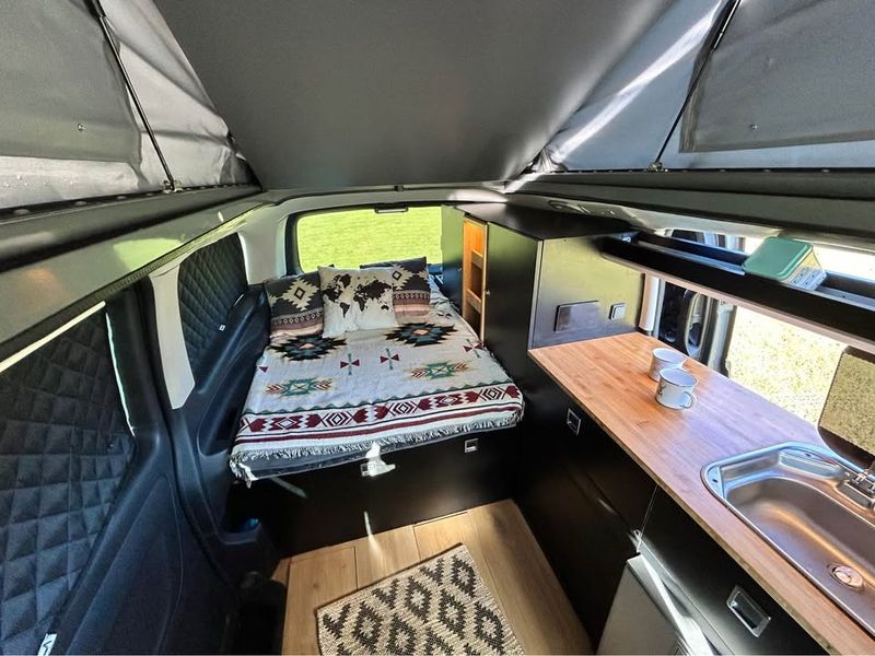 Mercedes-Benz Sprinter • 2019 • 90,000 km 4