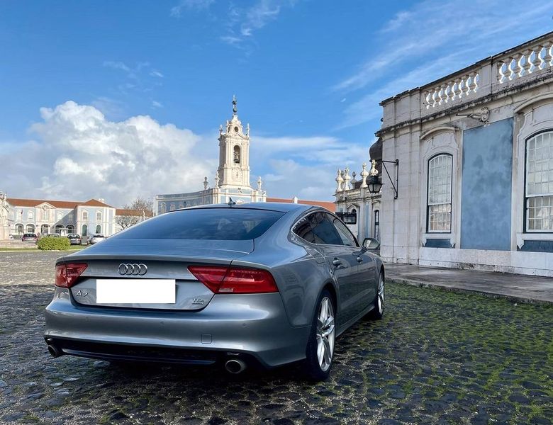 Audi A7 • 2012 • 1,850,120 km 2