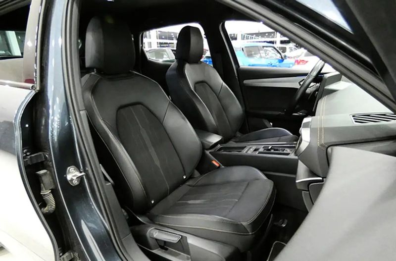 Seat Leon • 2021 • 41,472 km 12