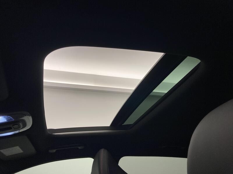 Hyundai Kona • 2023 • 3,526 km 4