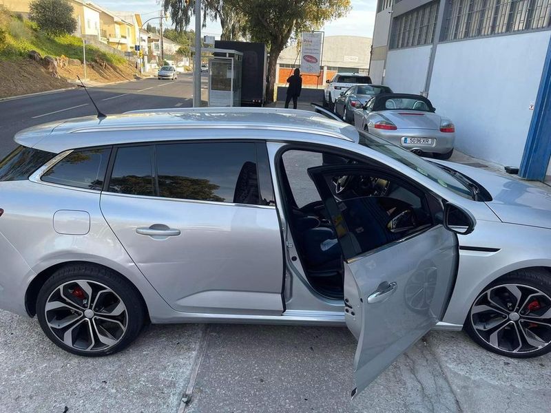 Renault Mégane • 2019 • 80,000 km 6