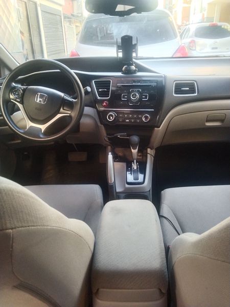 Honda Civic • 2013 • 113,000 km 9