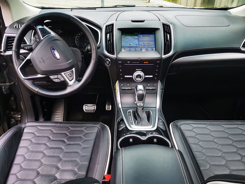 Ford Edge • 2018 • 60,000 km 3