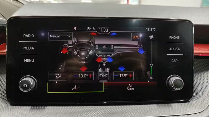 Škoda Fabia • 2022 • 67,247 km 31