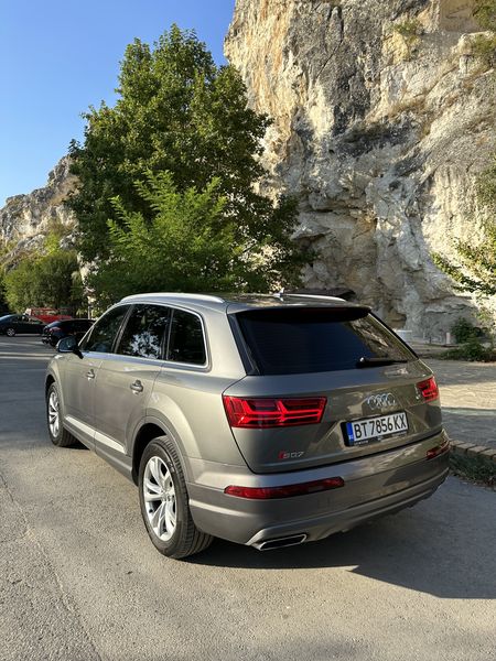 Audi Q7 • 2016 • 300,000 km 2