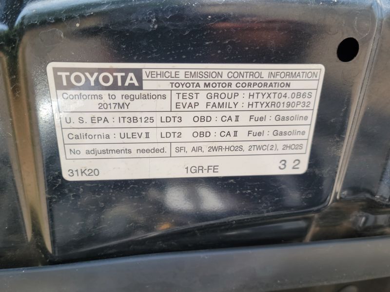 Toyota 4Runner • 2017 • 80,000 km 7