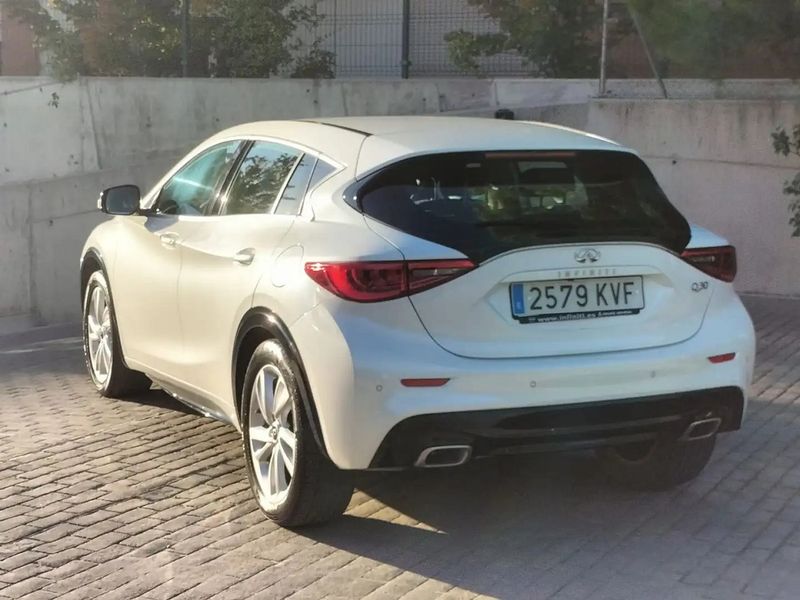 Infiniti Q • 2019 • 45,372 km 5